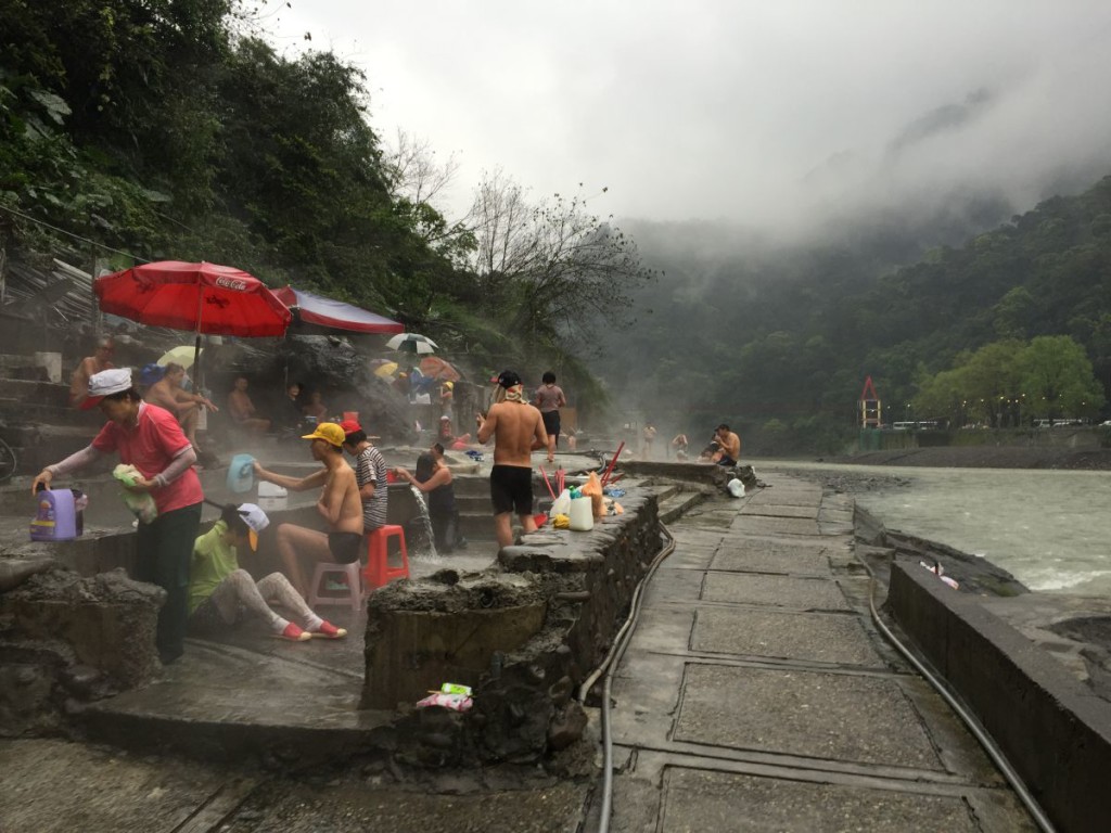 wulai hot springs taipei