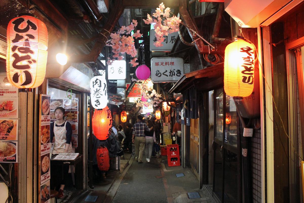 Memory Lane Tokyo Piss Alley A Unique Part Of Shinjuku With The Best Soba Noodles